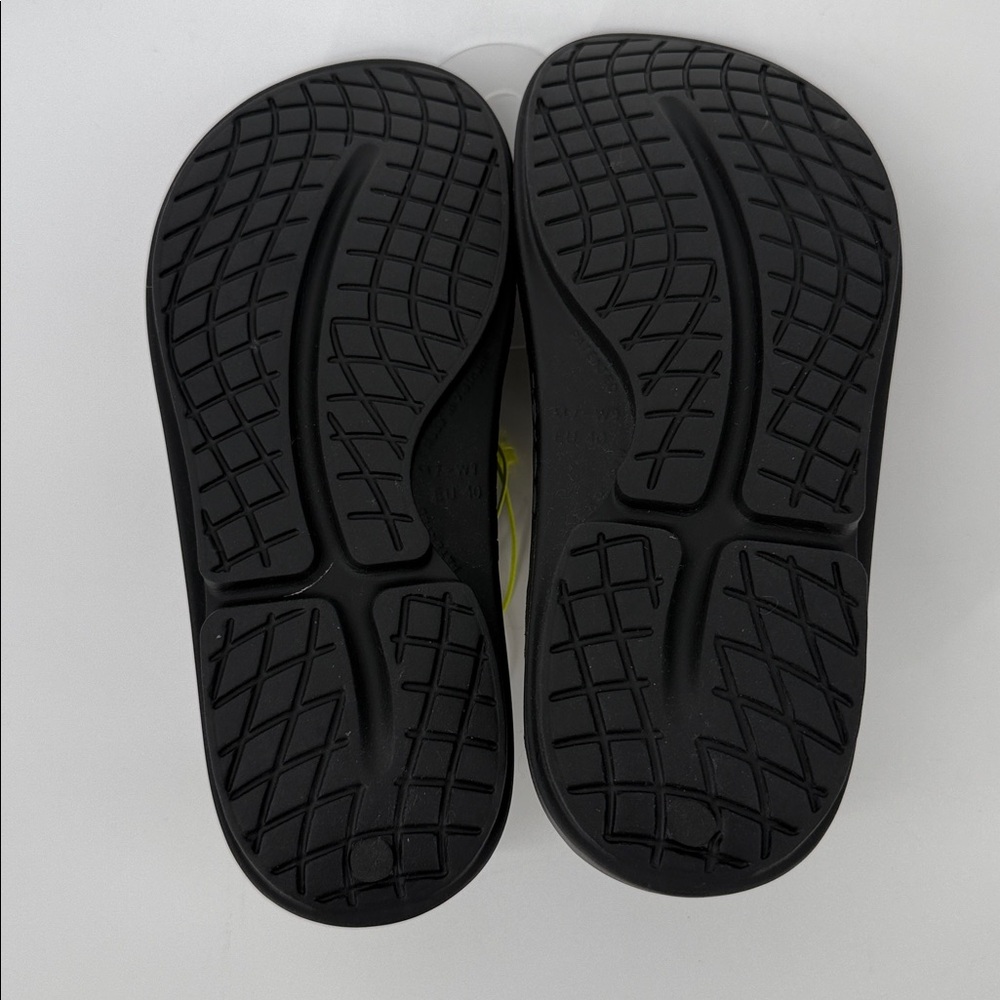OOFOS Black Women's Sandals Size 9 - Picture 12 of 13
